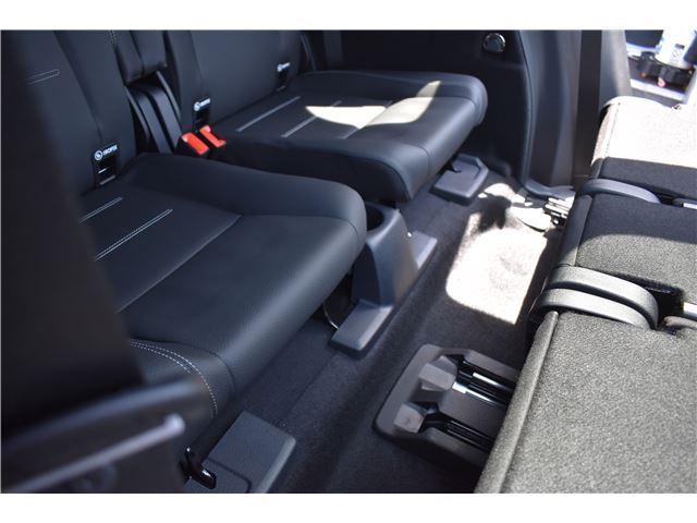 صورة مصغرة 51 لـ 2025 Mercedes-BENZ GLB-CLASS AMG