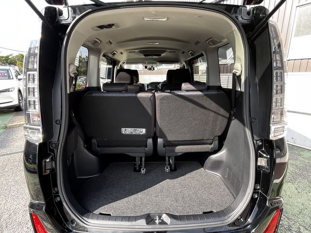 2015 Toyota VOXY — миниатюра 21