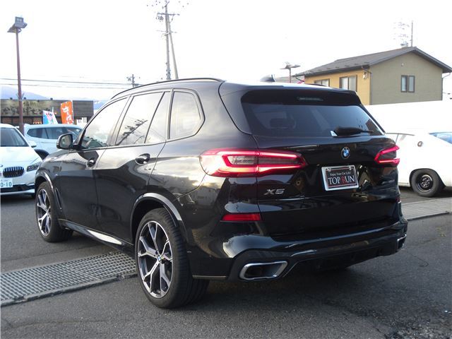 2019 BMW X5 — фото 6