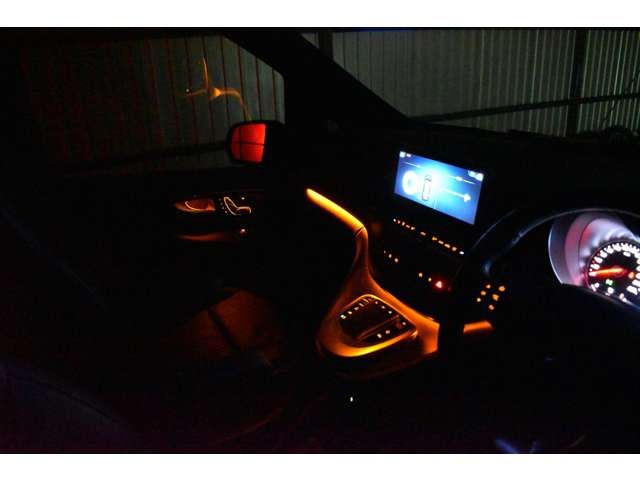 صورة مصغرة 12 لـ 2021 Mercedes-BENZ V-CLASS