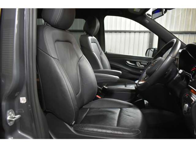 صورة 8 لـ 2021 Mercedes-BENZ V-CLASS
