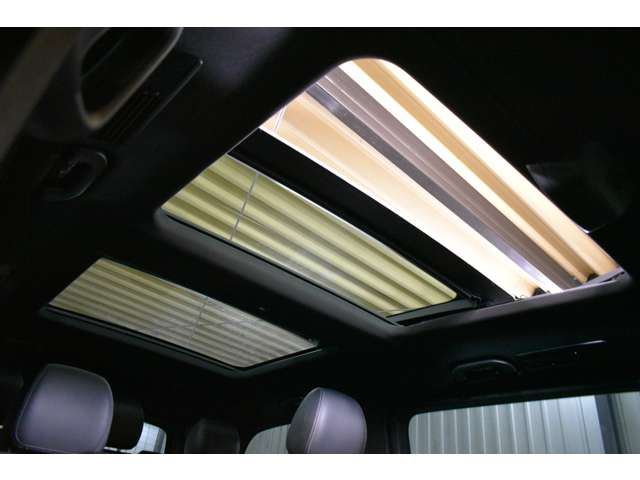 صورة 4 لـ 2021 Mercedes-BENZ V-CLASS