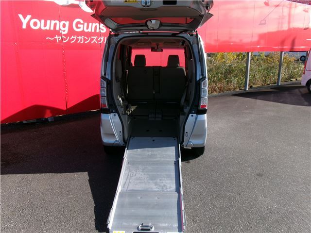 2012 Honda N-BOX+ 照片 7