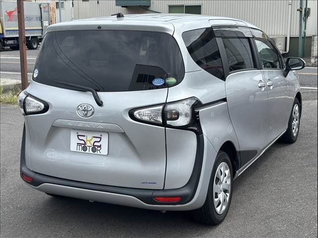 صورة 10 لـ 2015 Toyota SIENTA