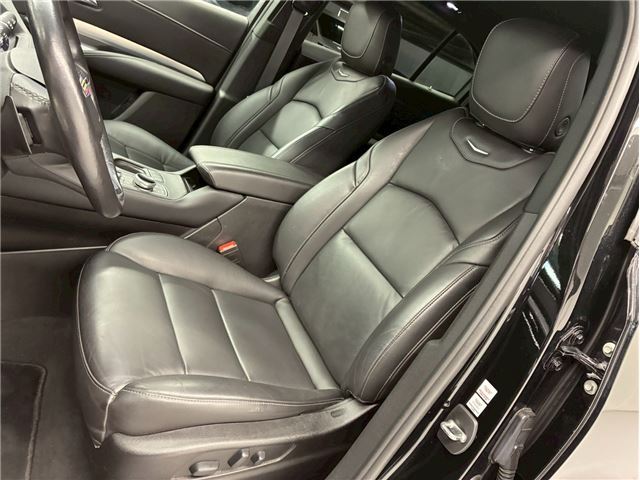 2021 Cadillac XT4 照片 3