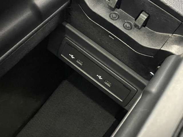صورة مصغرة 19 لـ 2023 Mercedes-BENZ GLB-CLASS AMG