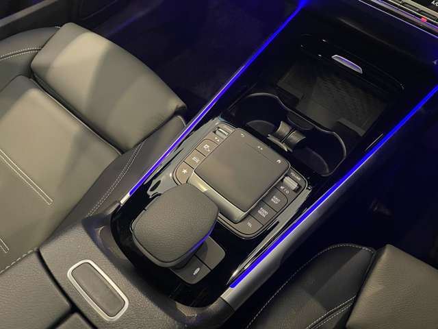 صورة مصغرة 20 لـ 2023 Mercedes-BENZ GLB-CLASS AMG