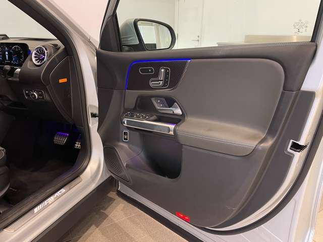 صورة مصغرة 26 لـ 2023 Mercedes-BENZ GLB-CLASS AMG