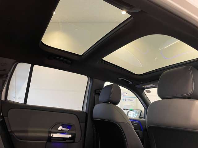 صورة مصغرة 46 لـ 2023 Mercedes-BENZ GLB-CLASS AMG