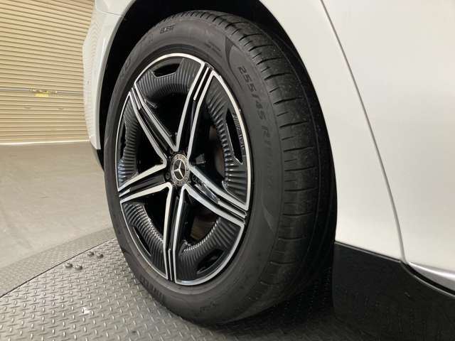 2022 Mercedes-BENZ EQE 缩略图 12