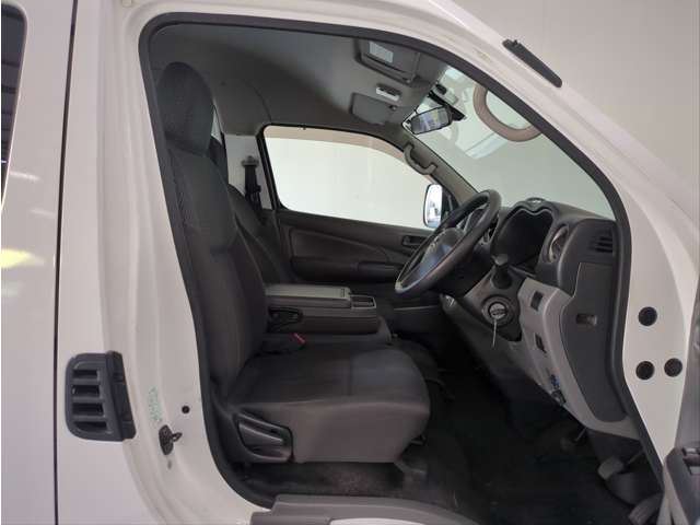 صورة مصغرة 20 لـ 2014 Nissan CARAVAN