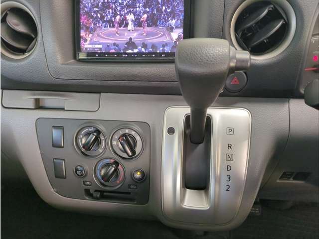 صورة مصغرة 24 لـ 2014 Nissan CARAVAN