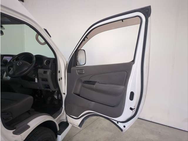 صورة مصغرة 28 لـ 2014 Nissan CARAVAN