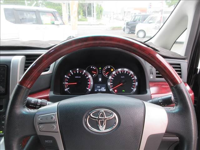 2008 Toyota VELLFIRE — фото 10