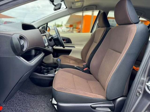 2013 Toyota AQUA — миниатюра 17