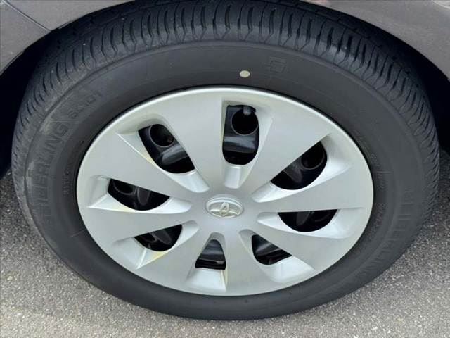2013 Toyota AQUA — миниатюра 38