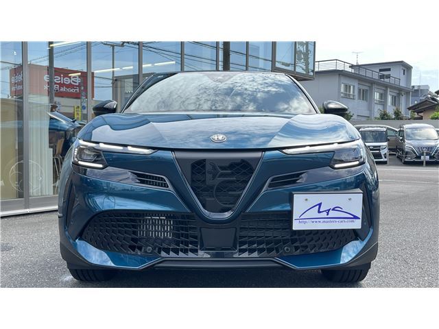 2025 ALFA Romeo JUNIOR 照片 2