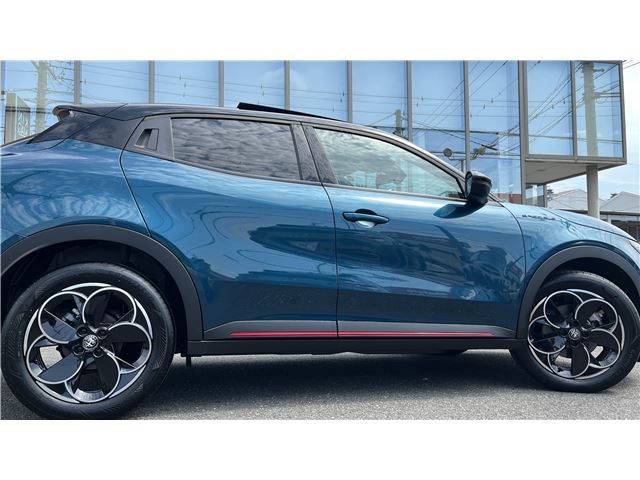 2025 ALFA Romeo JUNIOR 缩略图 11