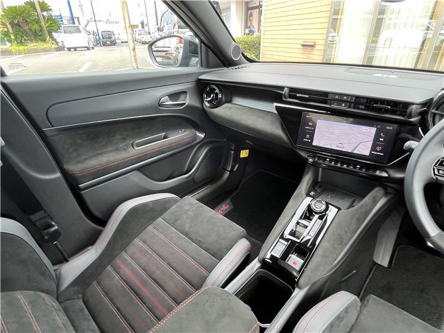 2025 ALFA Romeo JUNIOR 缩略图 17