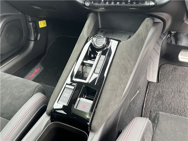 2025 ALFA Romeo JUNIOR 缩略图 20
