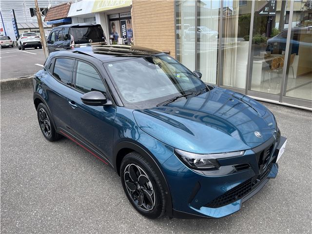 2025 ALFA Romeo JUNIOR 缩略图 35