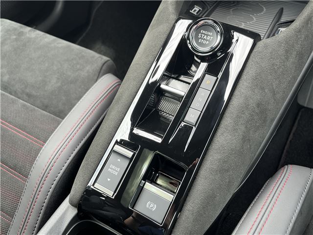 2025 ALFA Romeo JUNIOR 缩略图 50