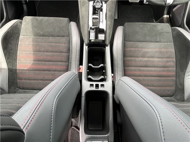 2025 ALFA Romeo JUNIOR 缩略图 62