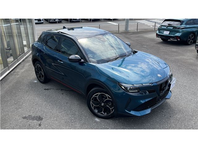 2025 ALFA Romeo JUNIOR 照片 7