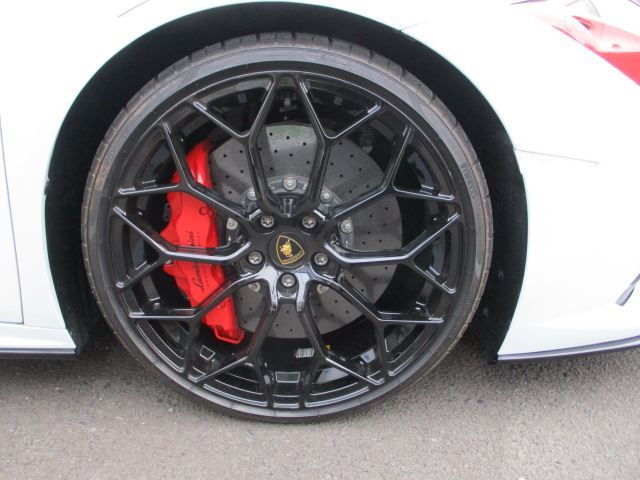صورة 8 لـ 2022 Lamborghini HURACAN
