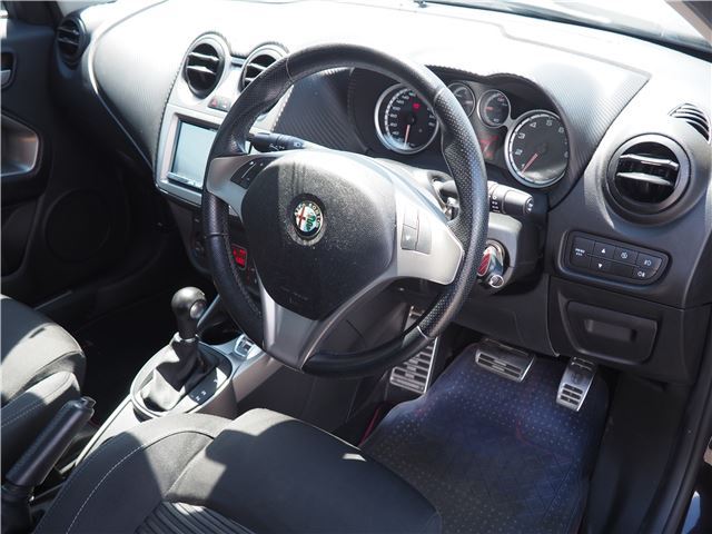 2012 ALFA Romeo MITO — миниатюра 15