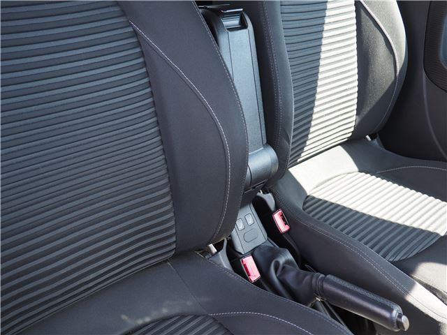 2012 ALFA Romeo MITO — миниатюра 16