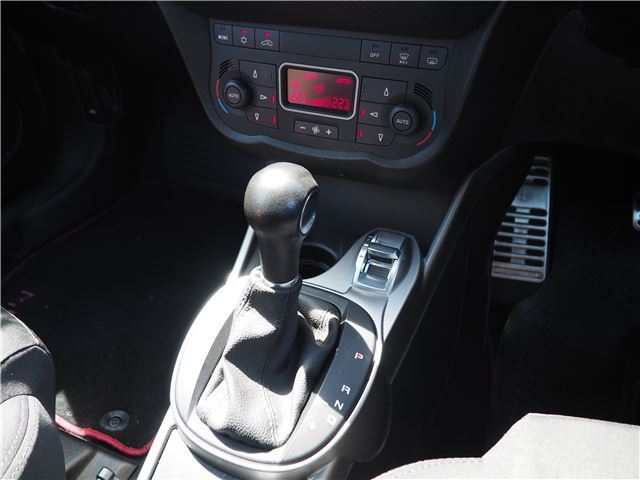 2012 ALFA Romeo MITO — миниатюра 7