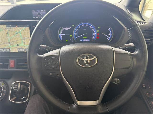 صورة مصغرة 14 لـ 2016 Toyota NOAH