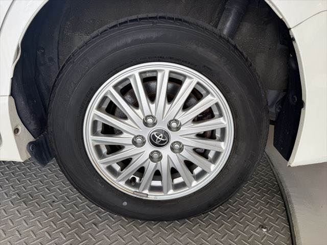 صورة مصغرة 31 لـ 2016 Toyota NOAH