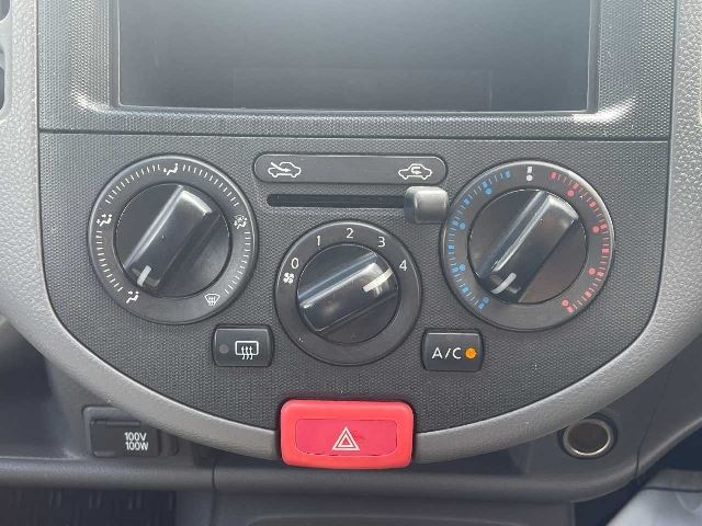2012 Nissan AD 缩略图 31