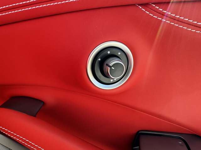 صورة مصغرة 17 لـ 2023 Ferrari PORTOFINO M