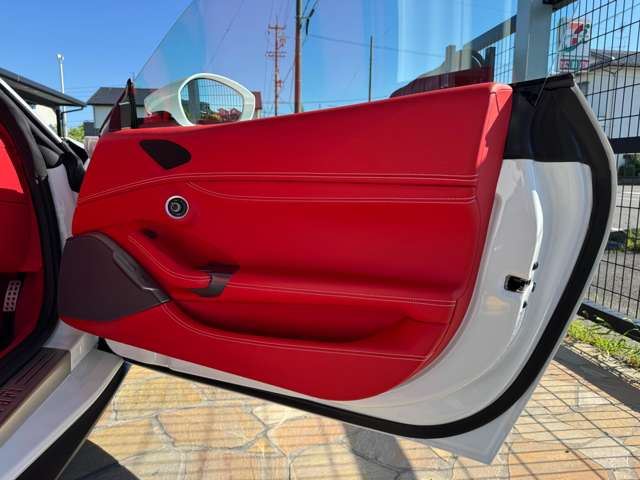 صورة مصغرة 46 لـ 2023 Ferrari PORTOFINO M