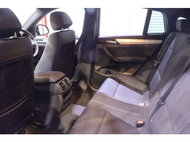 2017 BMW X4 缩略图 29