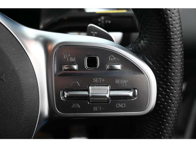 2015 Mercedes-BENZ GLB — миниатюра 13