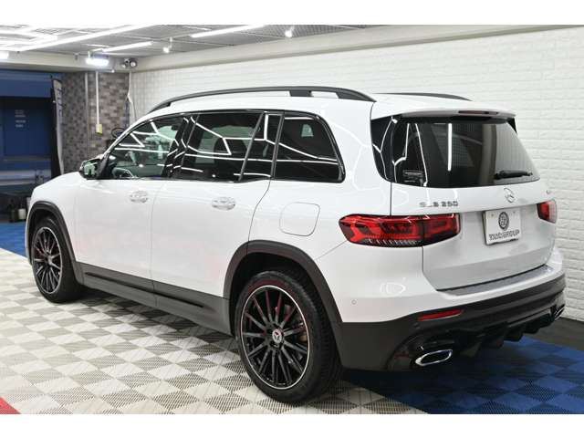 2015 Mercedes-BENZ GLB — миниатюра 16