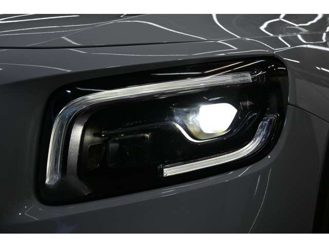 2015 Mercedes-BENZ GLB — миниатюра 23