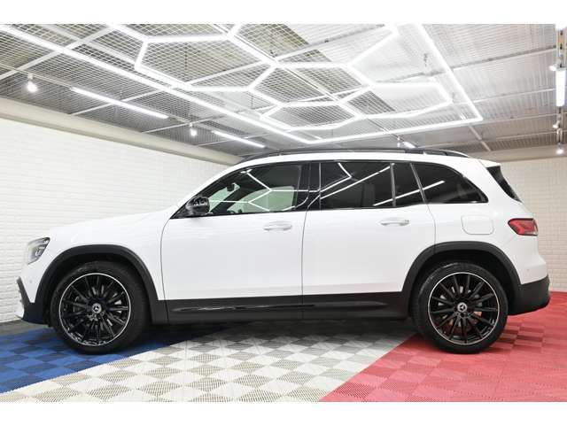 2015 Mercedes-BENZ GLB — миниатюра 37