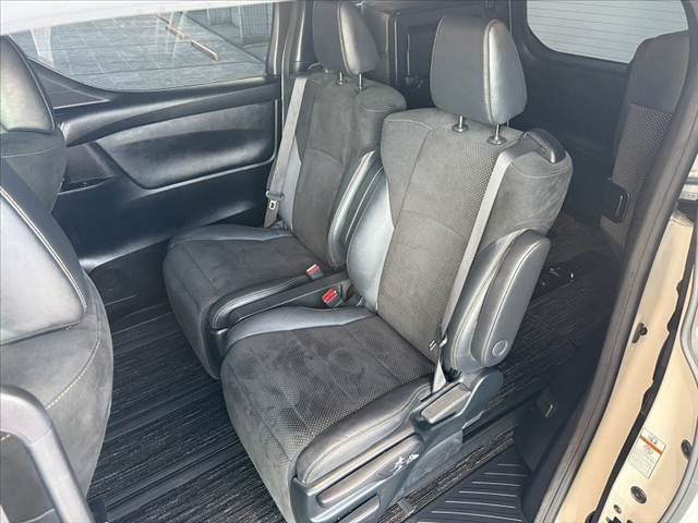 صورة مصغرة 18 لـ 2020 Toyota VELLFIRE