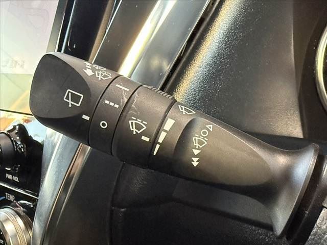 صورة مصغرة 30 لـ 2020 Toyota VELLFIRE