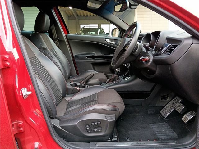 2012 ALFA Romeo GIULIETTA — миниатюра 39