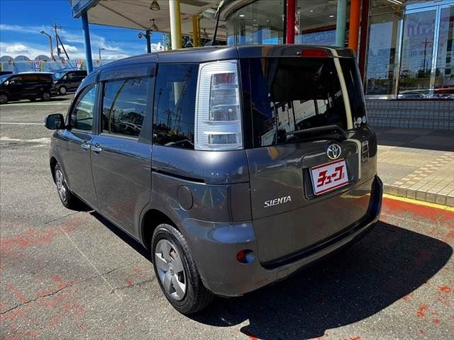 صورة 8 لـ 2011 Toyota SIENTA