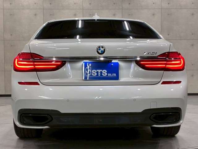 صورة مصغرة 13 لـ 2016 BMW 7 SERIES