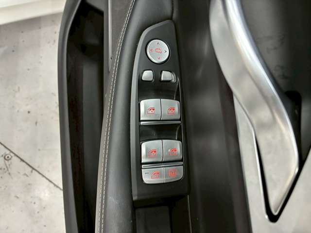 صورة مصغرة 30 لـ 2016 BMW 7 SERIES
