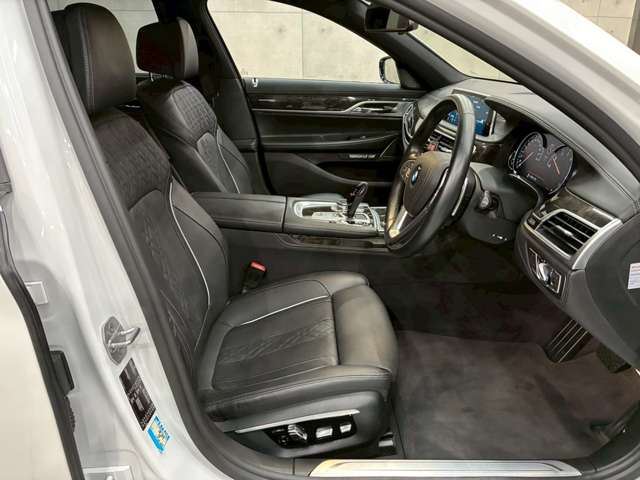 صورة مصغرة 48 لـ 2016 BMW 7 SERIES