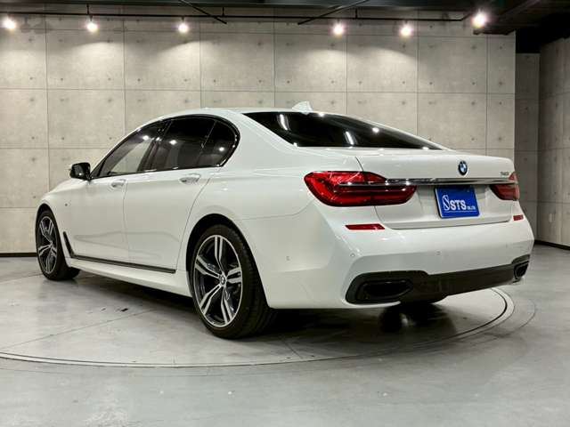 صورة 8 لـ 2016 BMW 7 SERIES